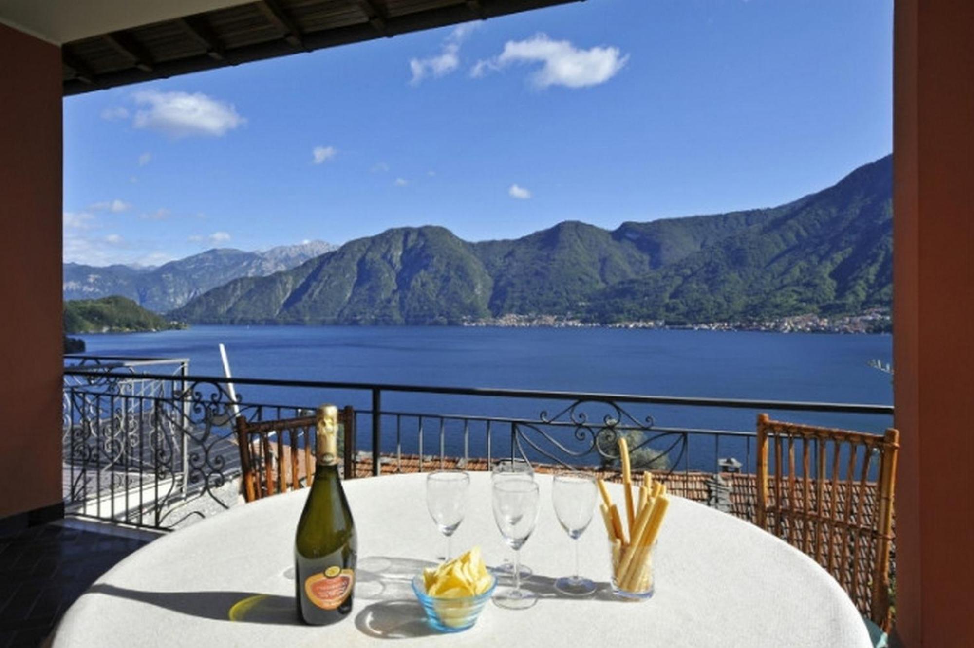 Апартаменти Isola Vista - Terrazzo Сала-Комачина Екстер'єр фото